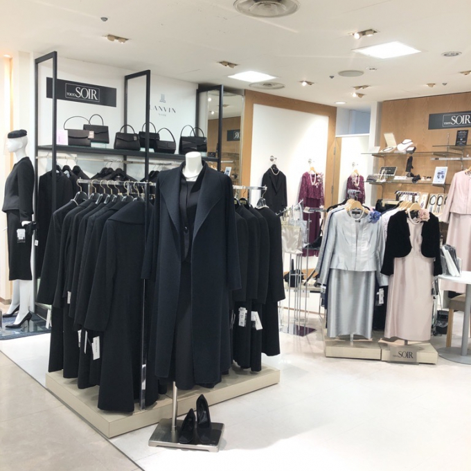 〈東京ソワール〉フォーマルコートのご紹介