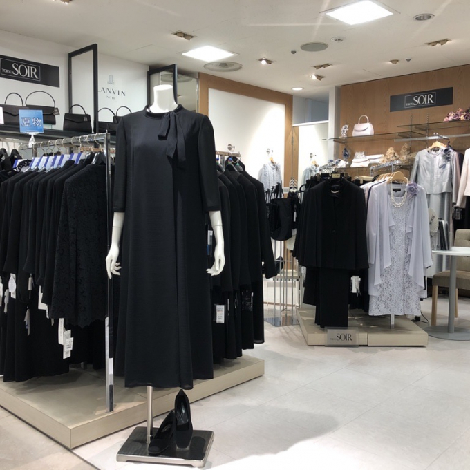〈東京ソワール〉夏物ワンピースキャンペーン