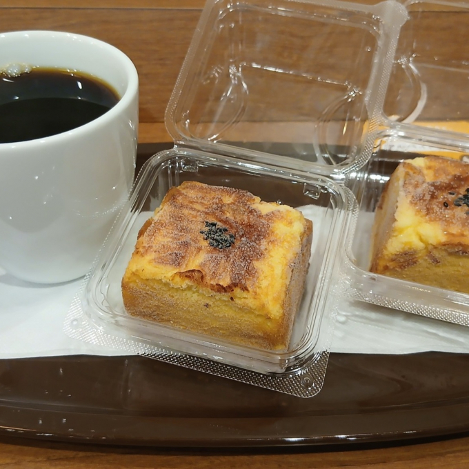 ＜題名のないパン屋＞より、新商品！！「スイートポテト」と「シュトーレン」のご紹介です🍠