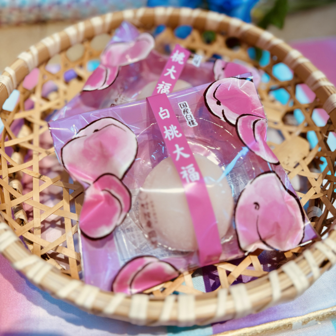 💗新登場　🍑白桃大福🍑 《竹隆庵岡埜》💗