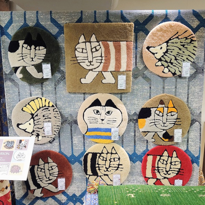 中2階(M2階) 絨毯売場 移動しました！