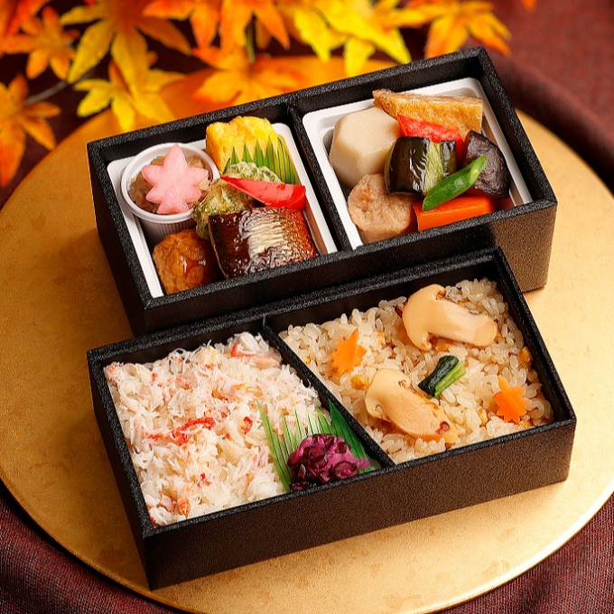 【期間限定】秋の味覚を満喫！松茸御飯と蟹御飯の二段重