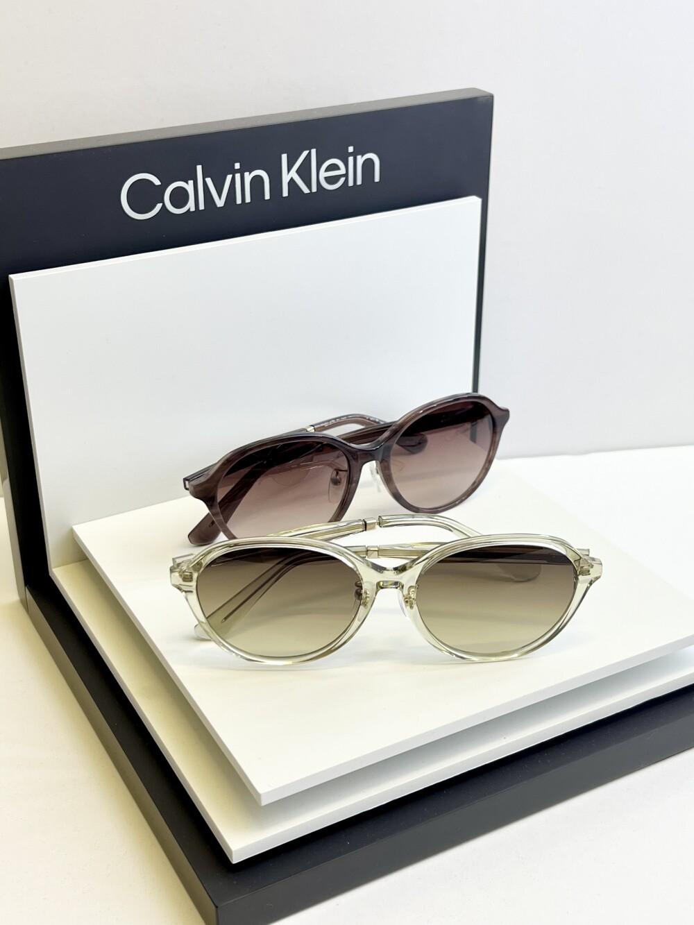 🕶️ Calvin Klein 🕶️