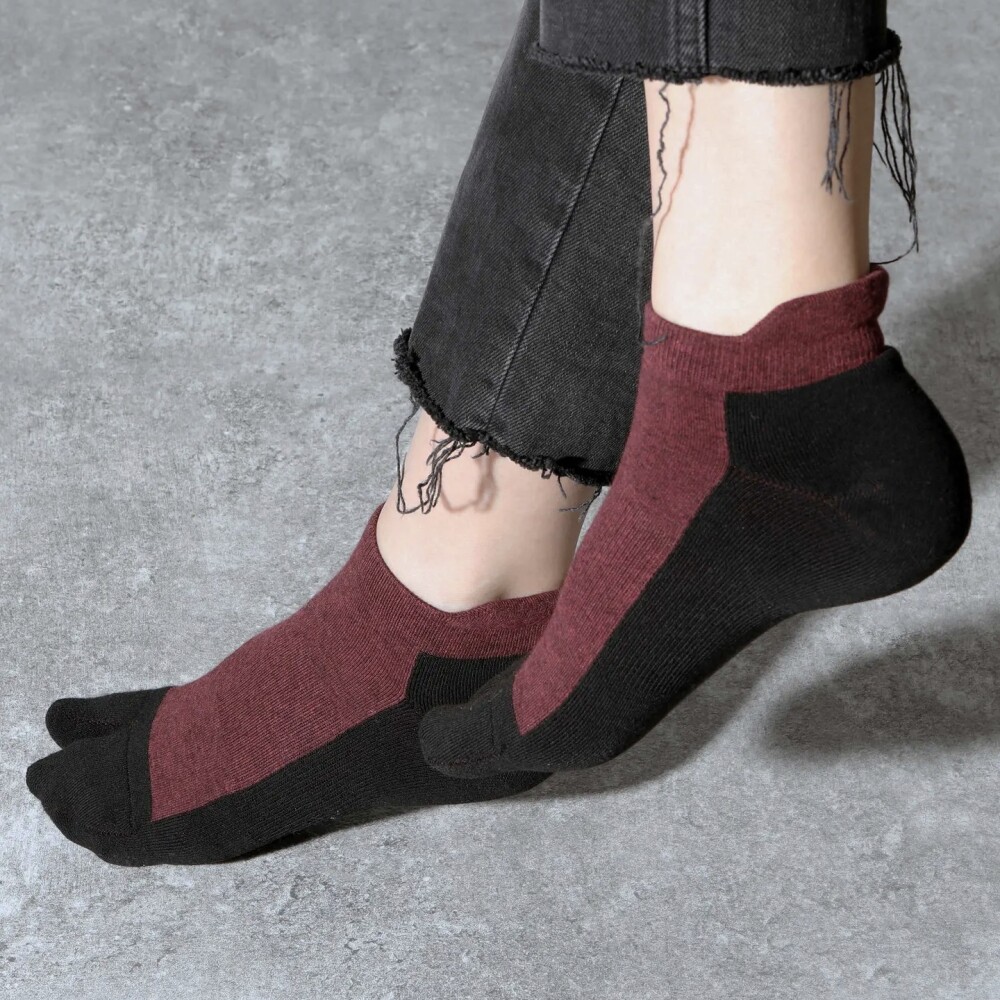 Tabio タビオ メンズライクな足袋 Triporousfiber パイル足袋スニーカー 婦人洋品売場 大丸梅田店公式 Shop Blog Tabio タビオ メンズライクな足袋 Triporousfiber パイル足袋スニーカー 婦人洋品売場 大丸梅田店公式 Shop Blog