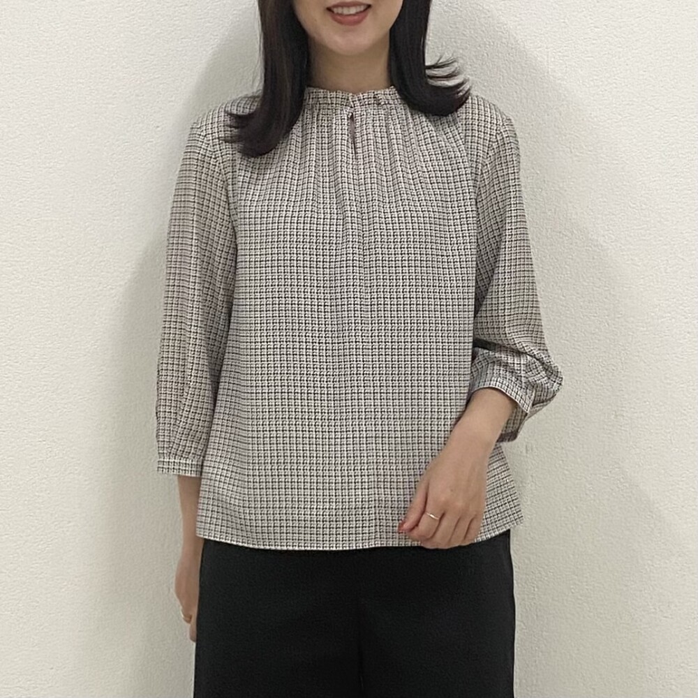 【6F J.PRESS LADIES】フリル衿のチェック柄カットソー