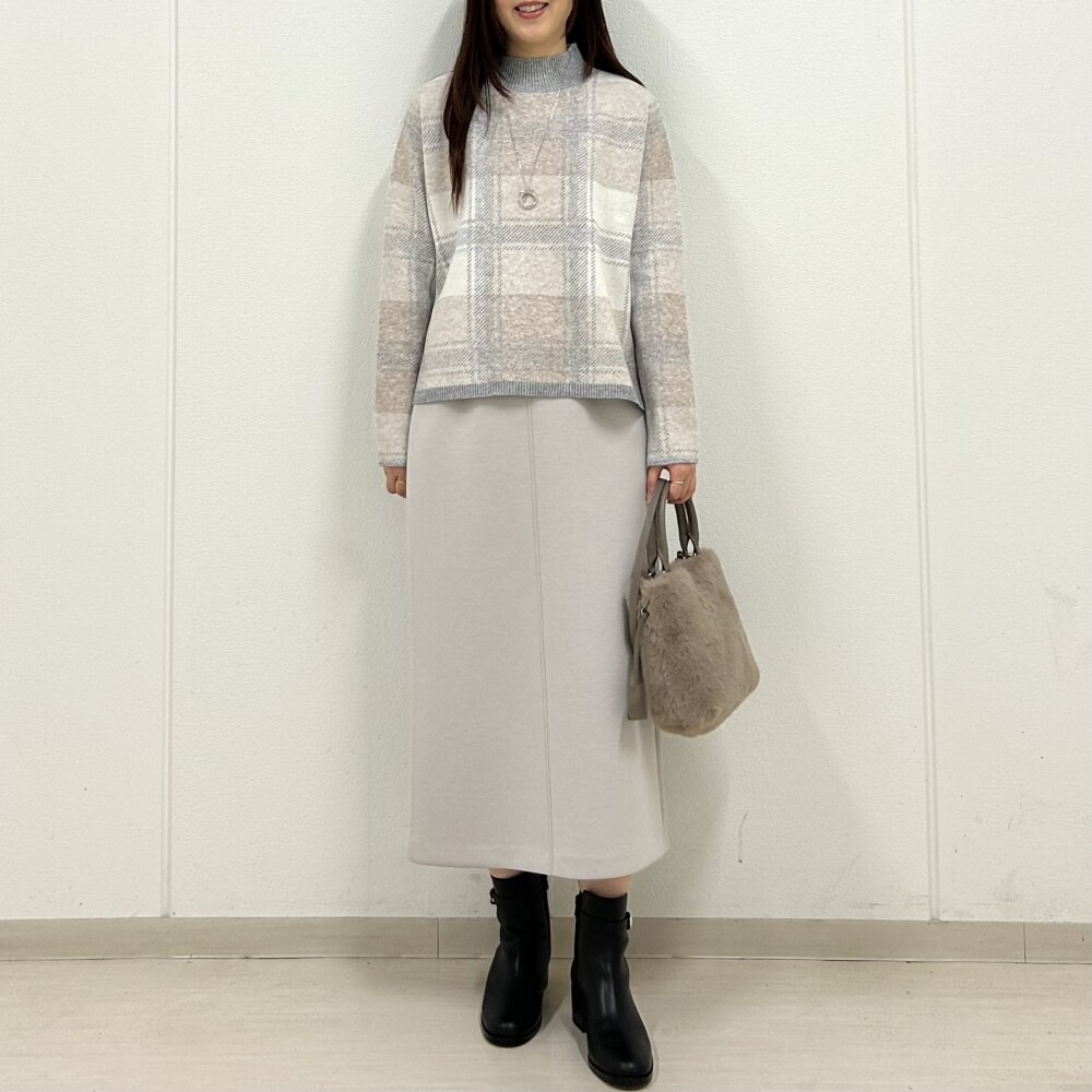 【6F J.PRESS LADIES】淡いカラーのワントーンコーデ