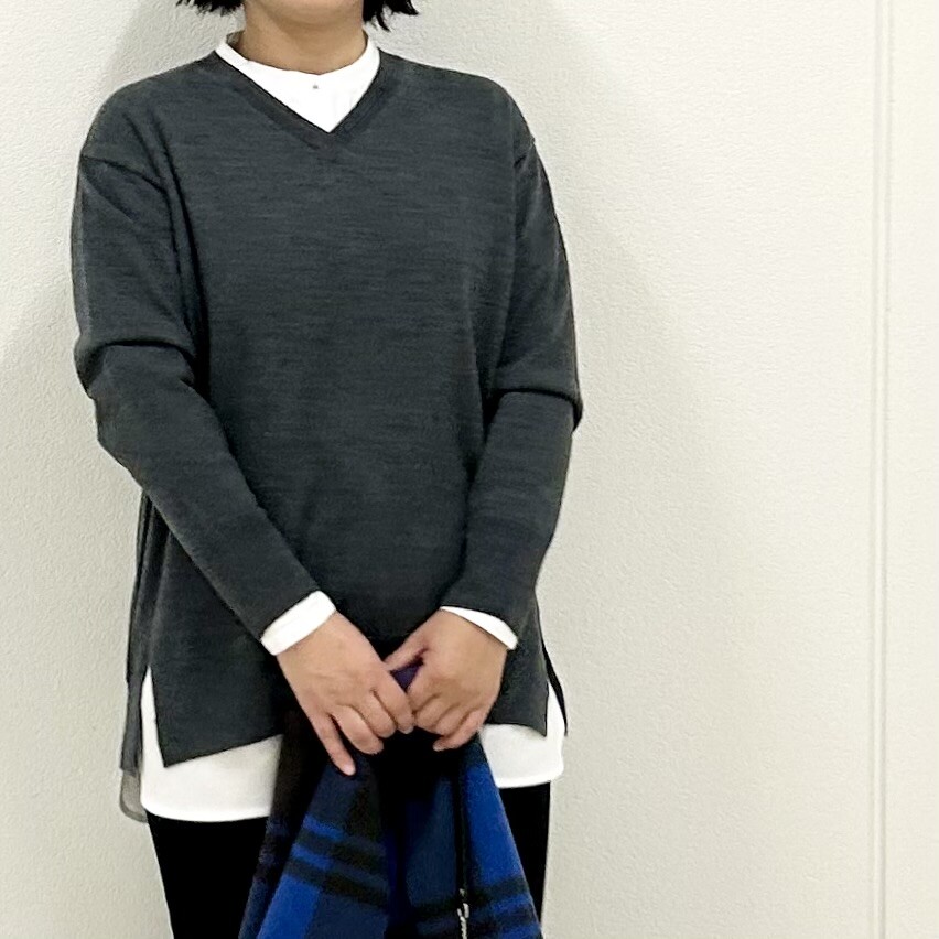 【6F J.PRESS LADIES】レイヤードで着る　冬のニットスタイル