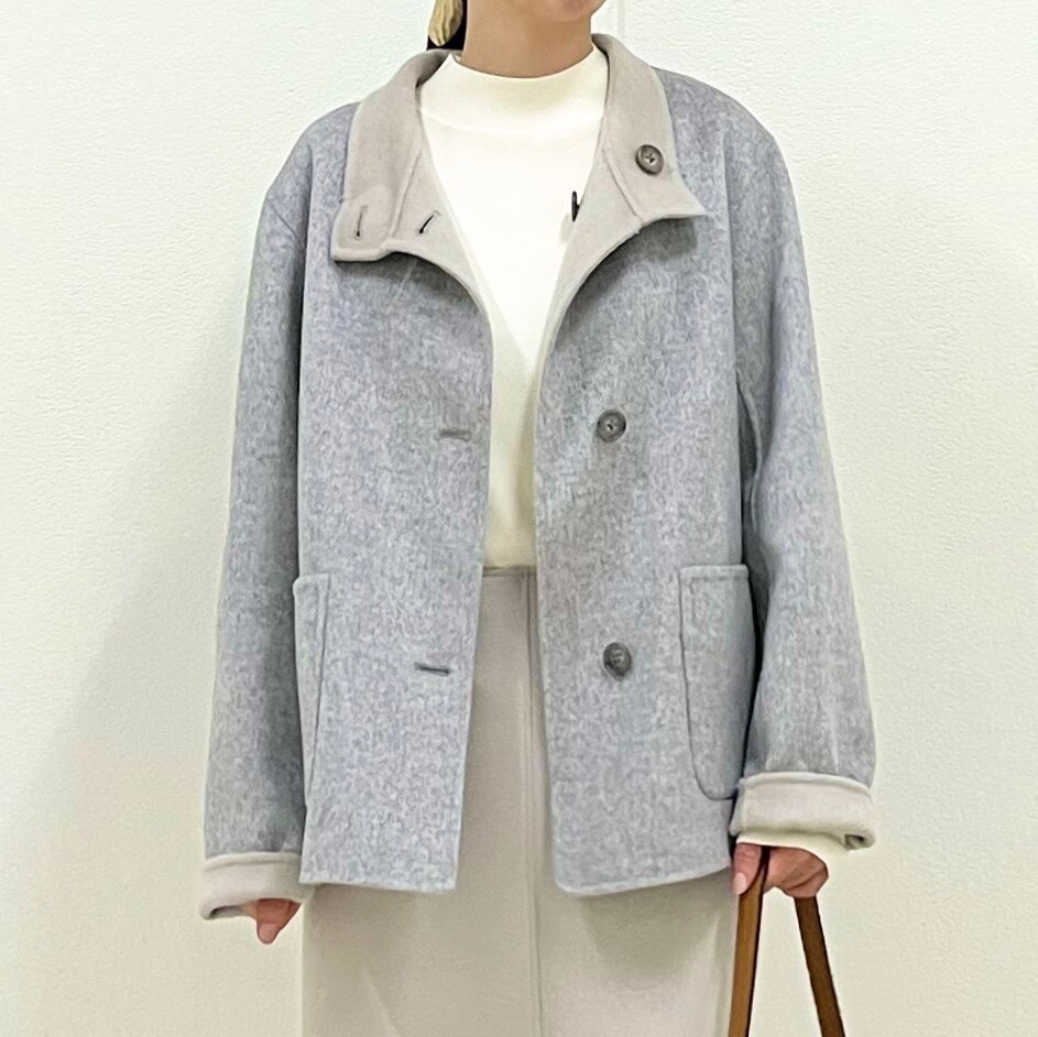 【6F J.PRESS LADIES】リバーシブルで楽しめるリバーコート