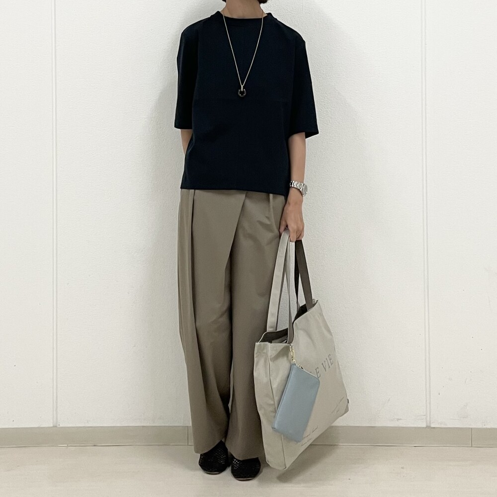 【6階Ｊ.PRESS LADIES】夏からロングシーズン活躍する万能アイテム