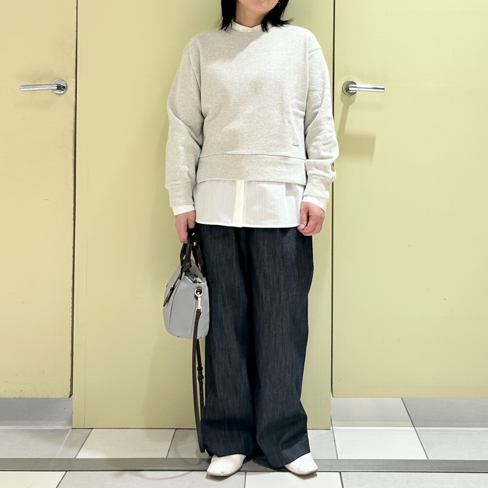 【6F J.PRESS LADIES】今の時期におすすめ　スウェット素材のコンパクトトップス