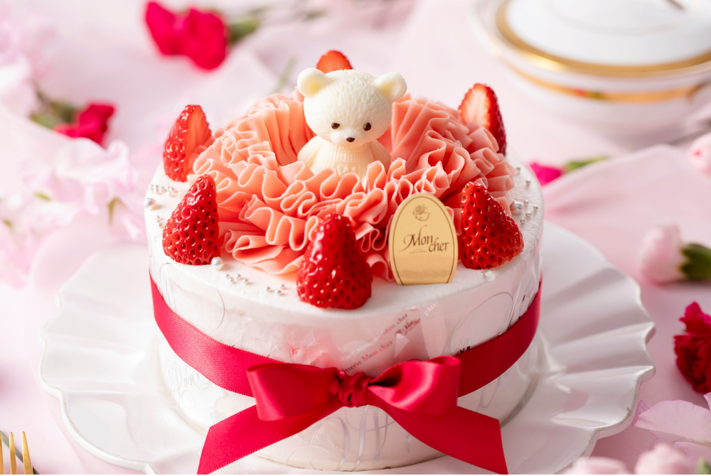 可愛いクマが目印🐻　母の日限定デコレーションケーキ🌹
