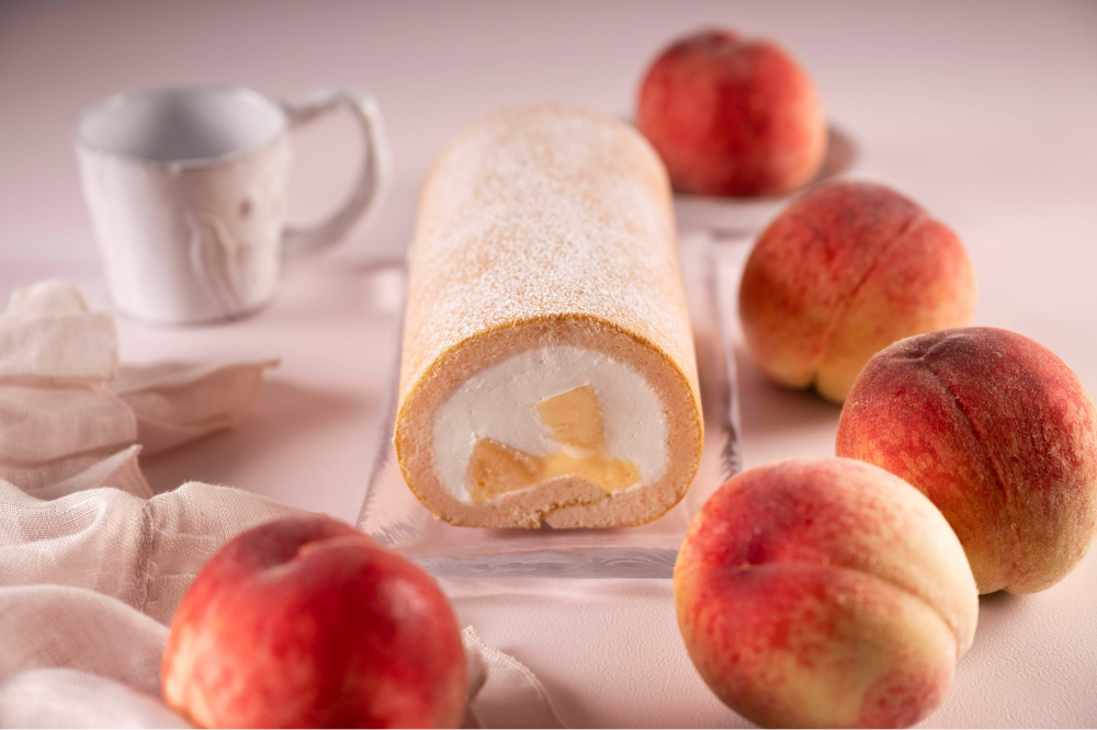 季節の堂島ロールシリーズから「桃」が登場🍑