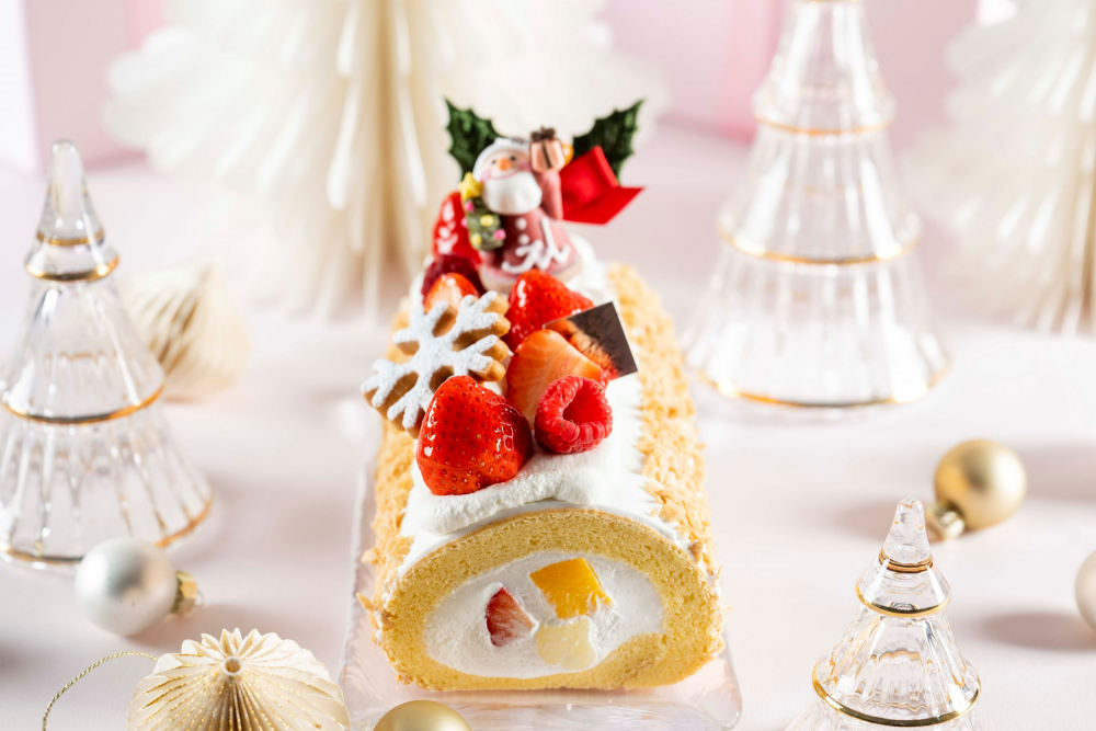 「堂島ロール」がブッシュ・ド・ノエルに！　華やかなクリスマスロール🌟