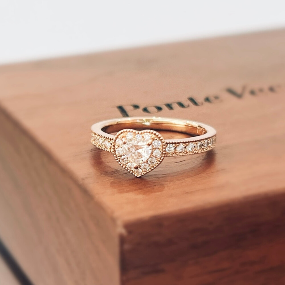 【ポンテヴェキオ】幸福感あふれるエンゲージリング💍