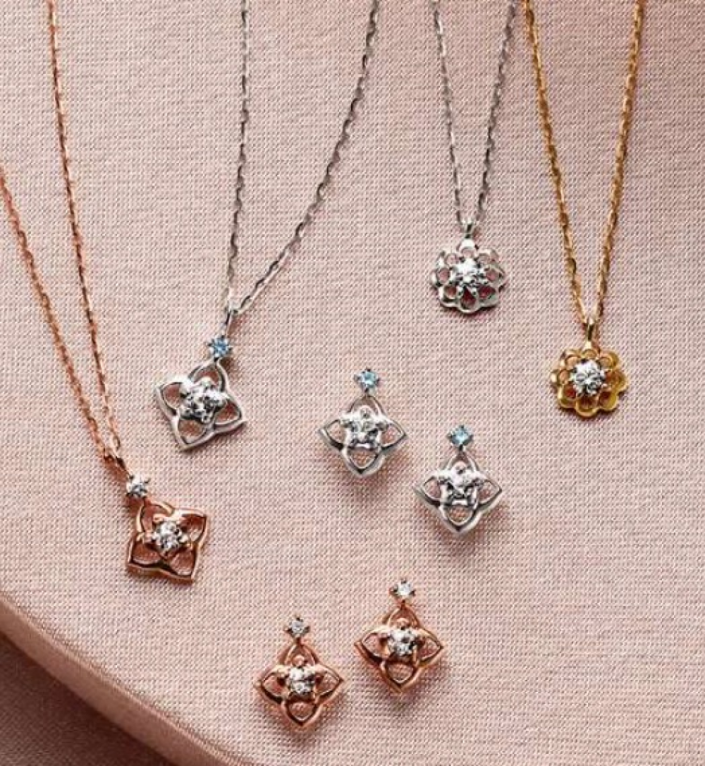 【テイクアップ】4万円以内✨ご年齢を重ねても綺麗なダイヤモンドジュエリー✨