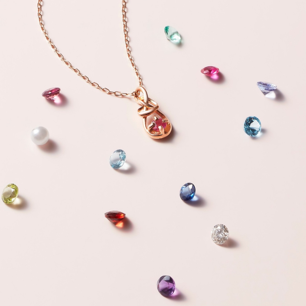 ✨K10 YG Infinity Love Knot ネックレス✨