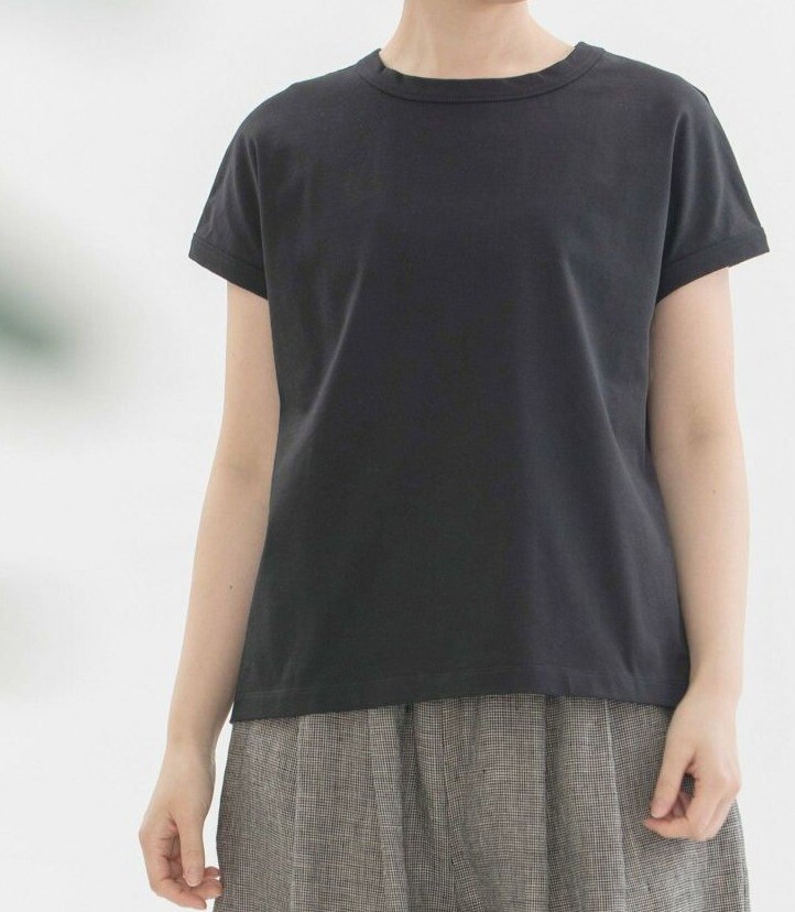 【６階ノップドゥノッド】涼しい着心地のフレンチスリーブTシャツ
