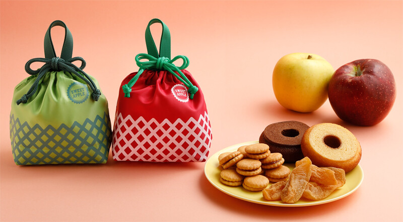 大人気!「りんご」をイメージした巾着バッグ「アップルスイーツバッグ」が今年も登場!