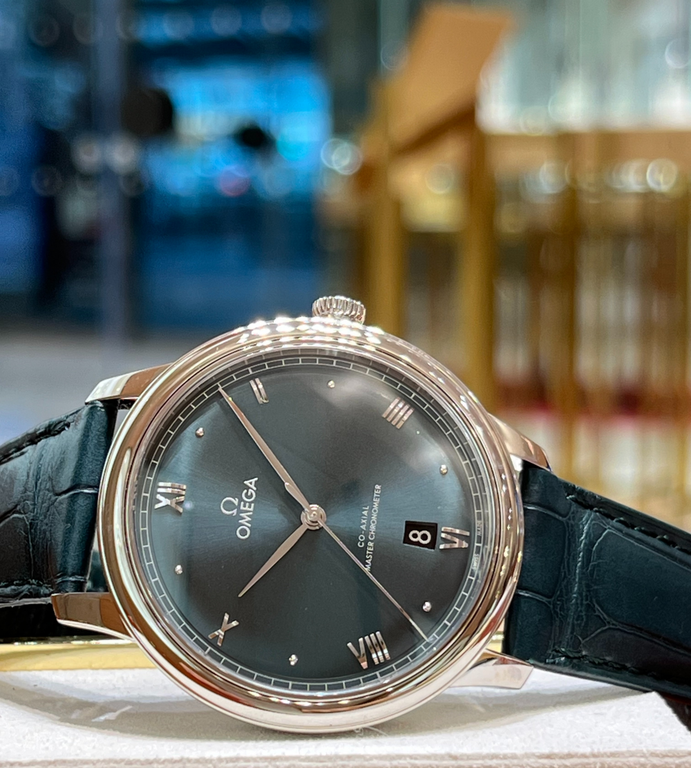 【オメガ】洒落た大人のメンズタイムピース