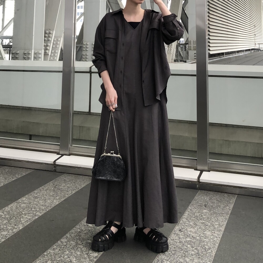 ショルダーバッグ《 Metal clasp bag 》
