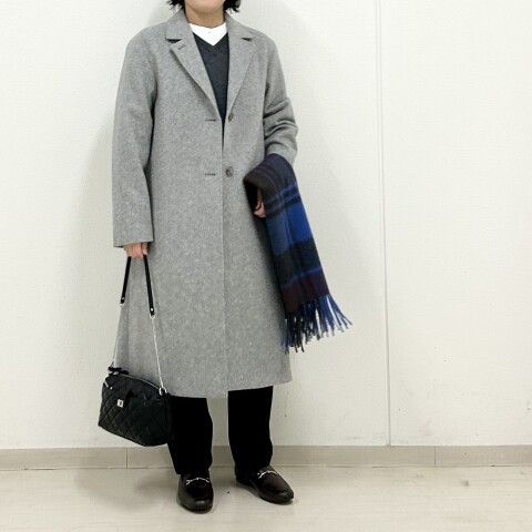 【6F J.PRESS LADIES】グレーのチェスターコートで冬のワントーンコーデ | J.プレス | 大丸梅田店公式 SHOP BLOG