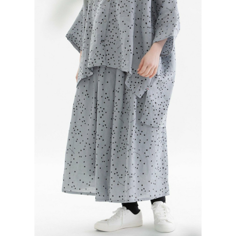 【美品】ノップドゥノッド　ラミーPolka フロックプリント　タックキュロット 楽天市場】ラミーPolka フロックプリントタックキュロット