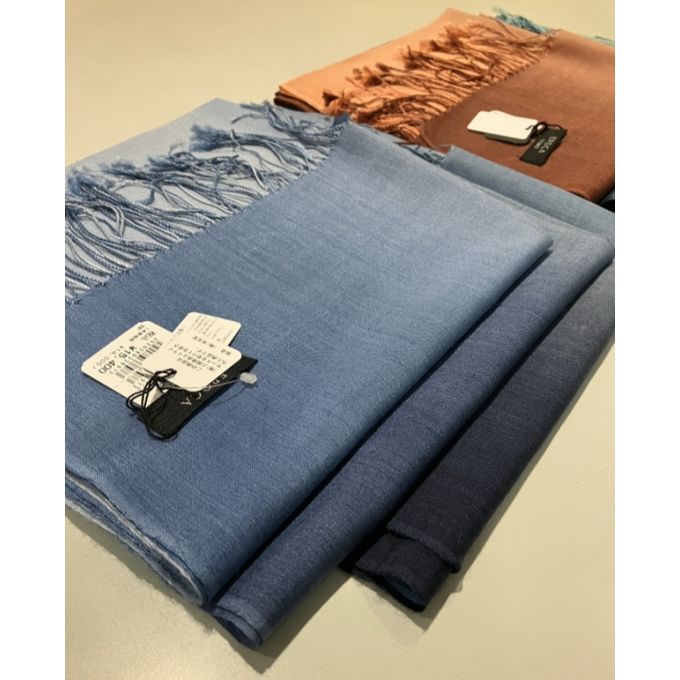 紳士洋品　エポカ ウール•シルクストール🧣