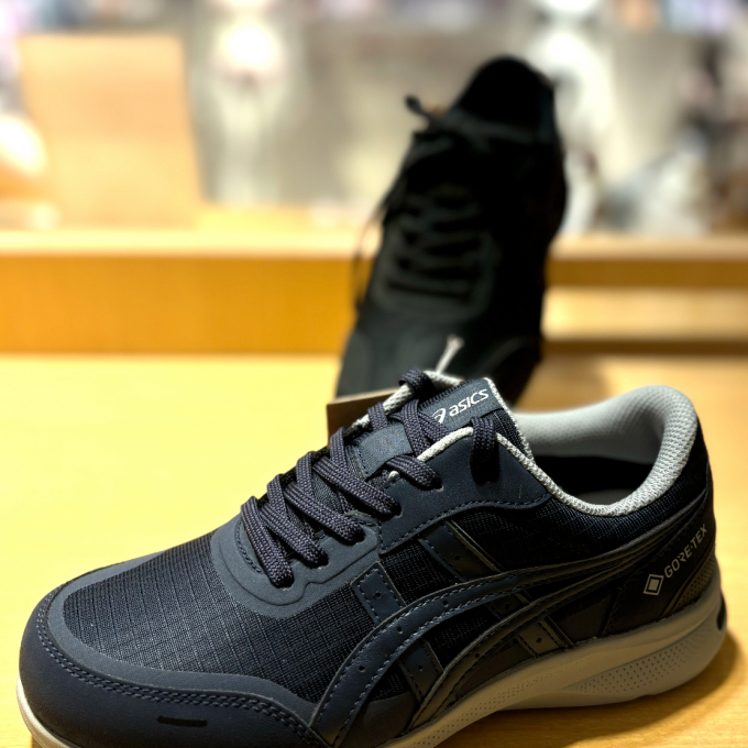 asics新作〜オールウェザー〜