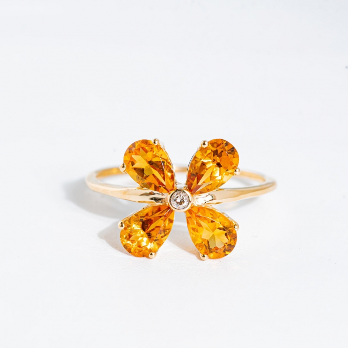 毎日を彩るボリュームジュエリー💍✨