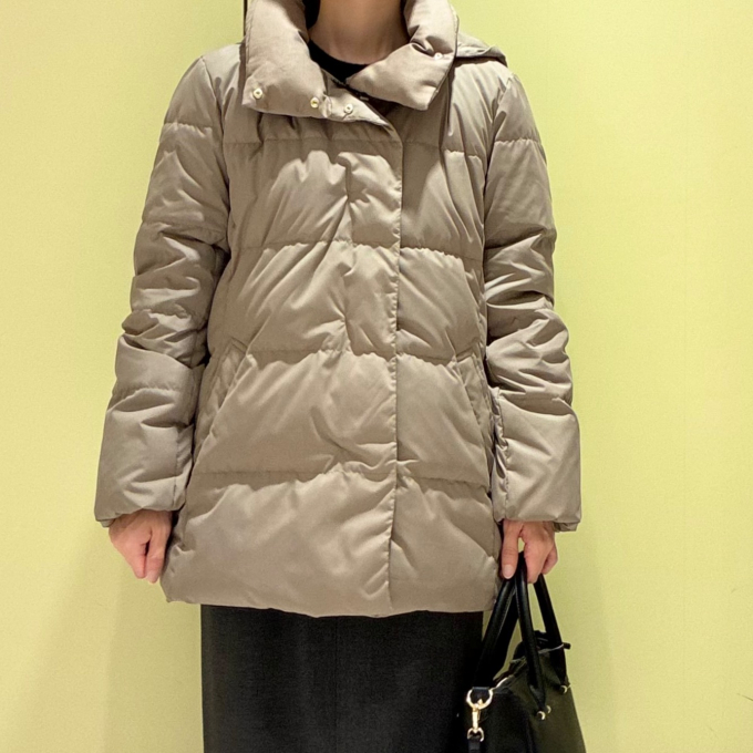 【6F J.PRESS LADIES】軽くて暖かいミドル丈のダウンコート