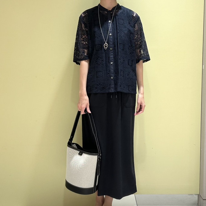【6階Ｊ.PRESS LADIES】華やかなレースブラウス