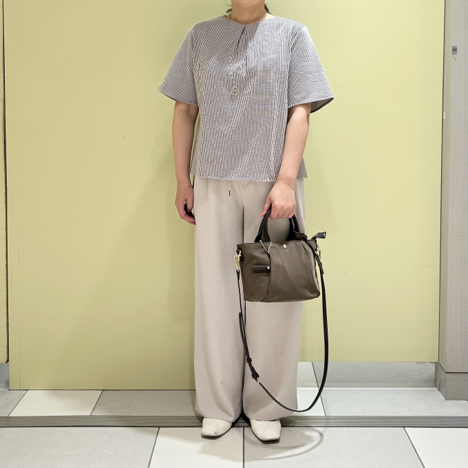 【6F J.PRESS LADIES】バックスタイルがポイント　ペプラムカットソー