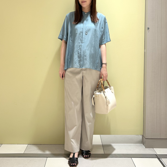 【6F J.PRESS LADIES】バックコンシャスなブラウス