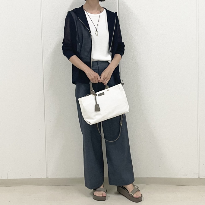 【6階Ｊ.PRESS LADIES】夏の旅行におすすめのスタイル