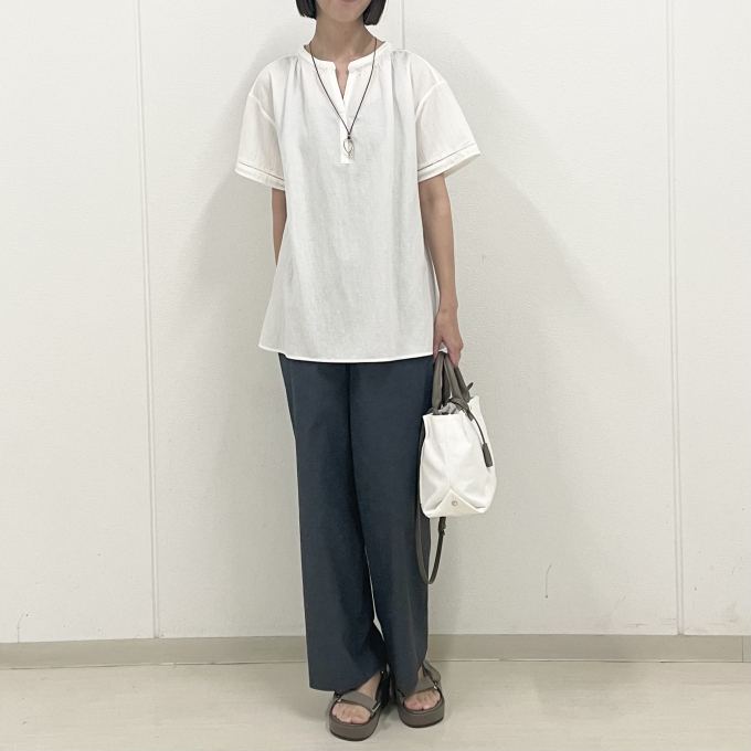 【6階Ｊ.PRESS LADIES】涼しげなホワイトカットソー