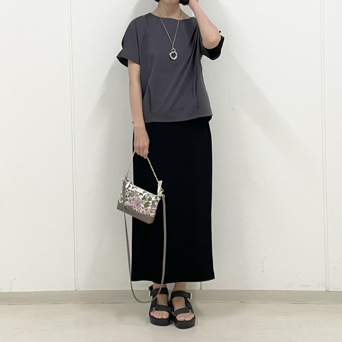 【6階Ｊ.PRESS LADIES】色違いで揃えたくなる人気カットソー