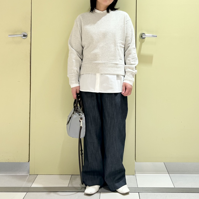 【6F J.PRESS LADIES】今の時期におすすめ　スウェット素材のコンパクトトップス