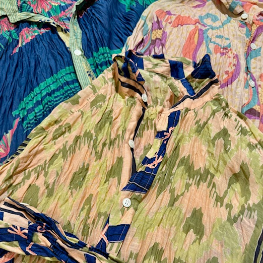 クサカンムリのシャツ入荷