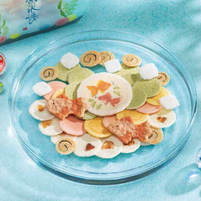 金魚の水遊び