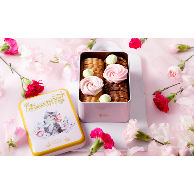 ローズのメレンゲがアクセント🌹　母の日限定クッキー缶🍪
