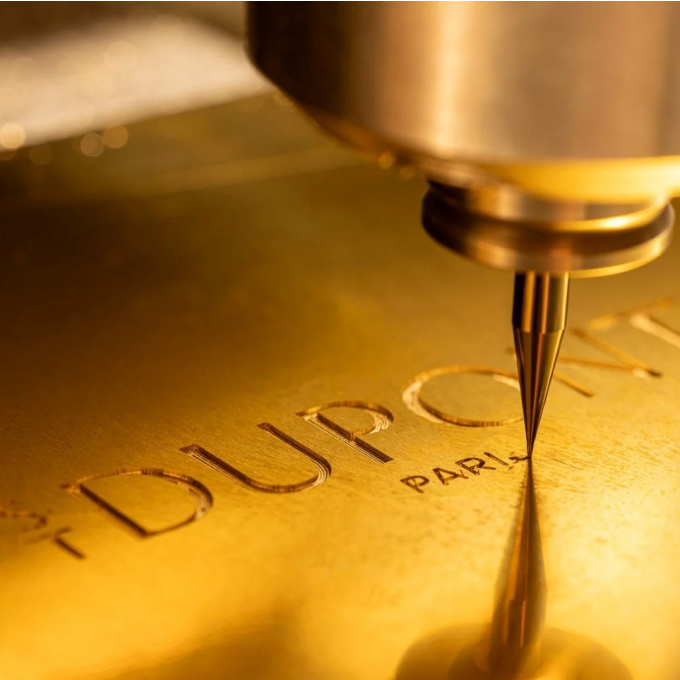【エス・テー・デュポン】 価格改定のお知らせ