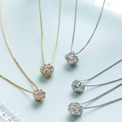 【テイクアップ】満月の輝きを胸元に…🌕✨