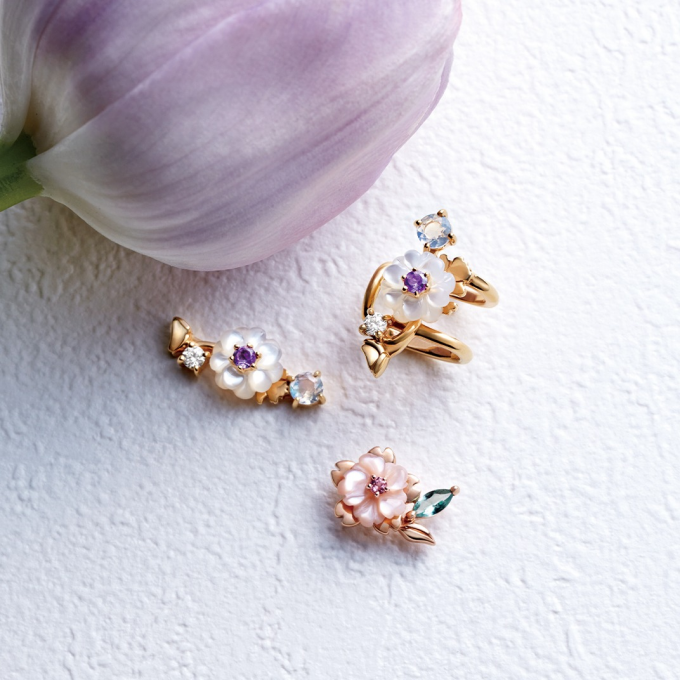 【テイクアップ】お顔周りを華やかに彩るフラワーモチーフジュエリー💐