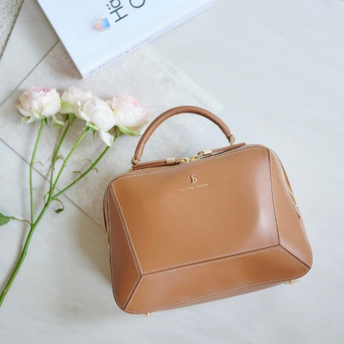 ✨スタッフオススメ✨【パネルスプリットレザーワンハンドルバッグ】