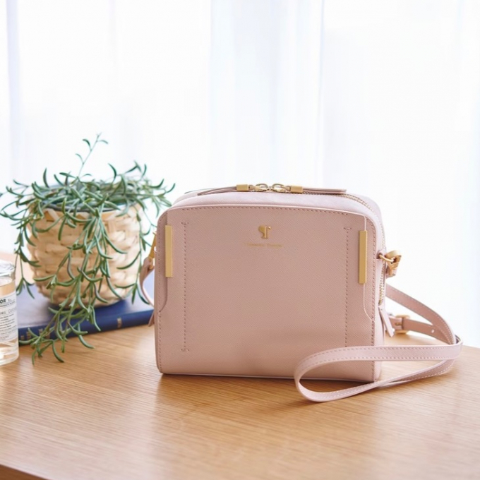 大人気✨ショルダーバッグ【Pomme d'espoir ポムディスポワール ワンカラーショルダーバッグ】