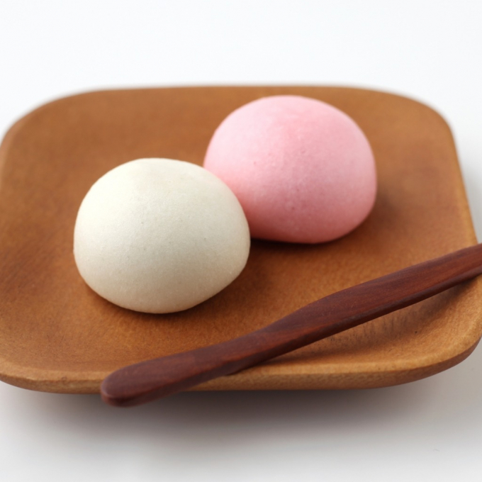 入学・卒業のお祝いに🌸紅白まんじゅうのご予約承っております