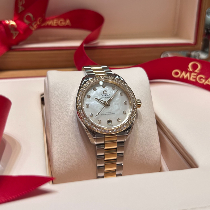 【オメガ】女性に贈りたいおすすめギフトウォッチ