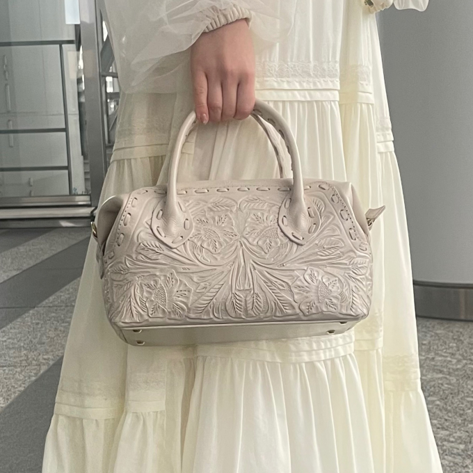 ハンドバッグ《 Vanessa 》